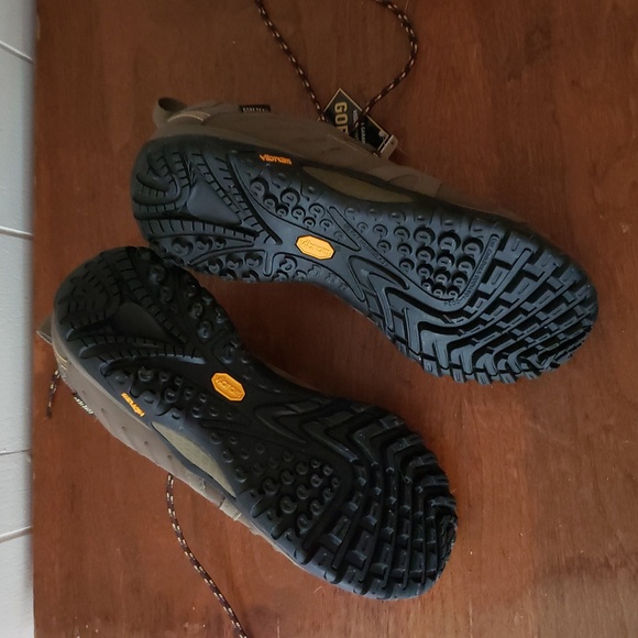 Merrell GORETEX Women's Vibram Hiking Trail Shoes - Gray and Brown NWT - Picture 5 of 9